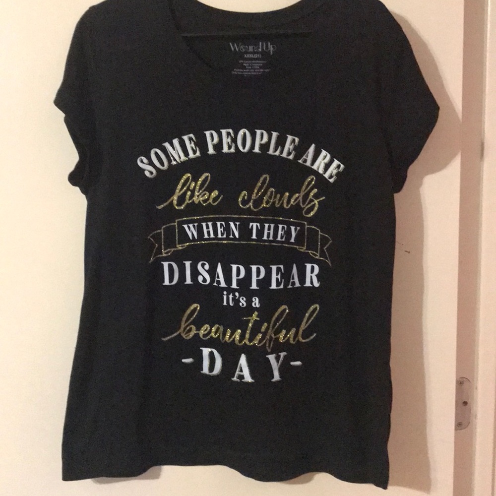 Women’s Tee.